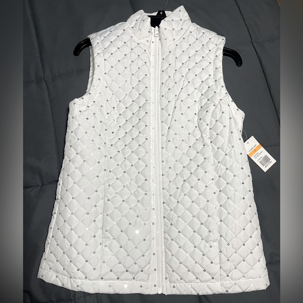Kim Rogers Women’s White Quilted Vest – Size Small (NWT) ✨